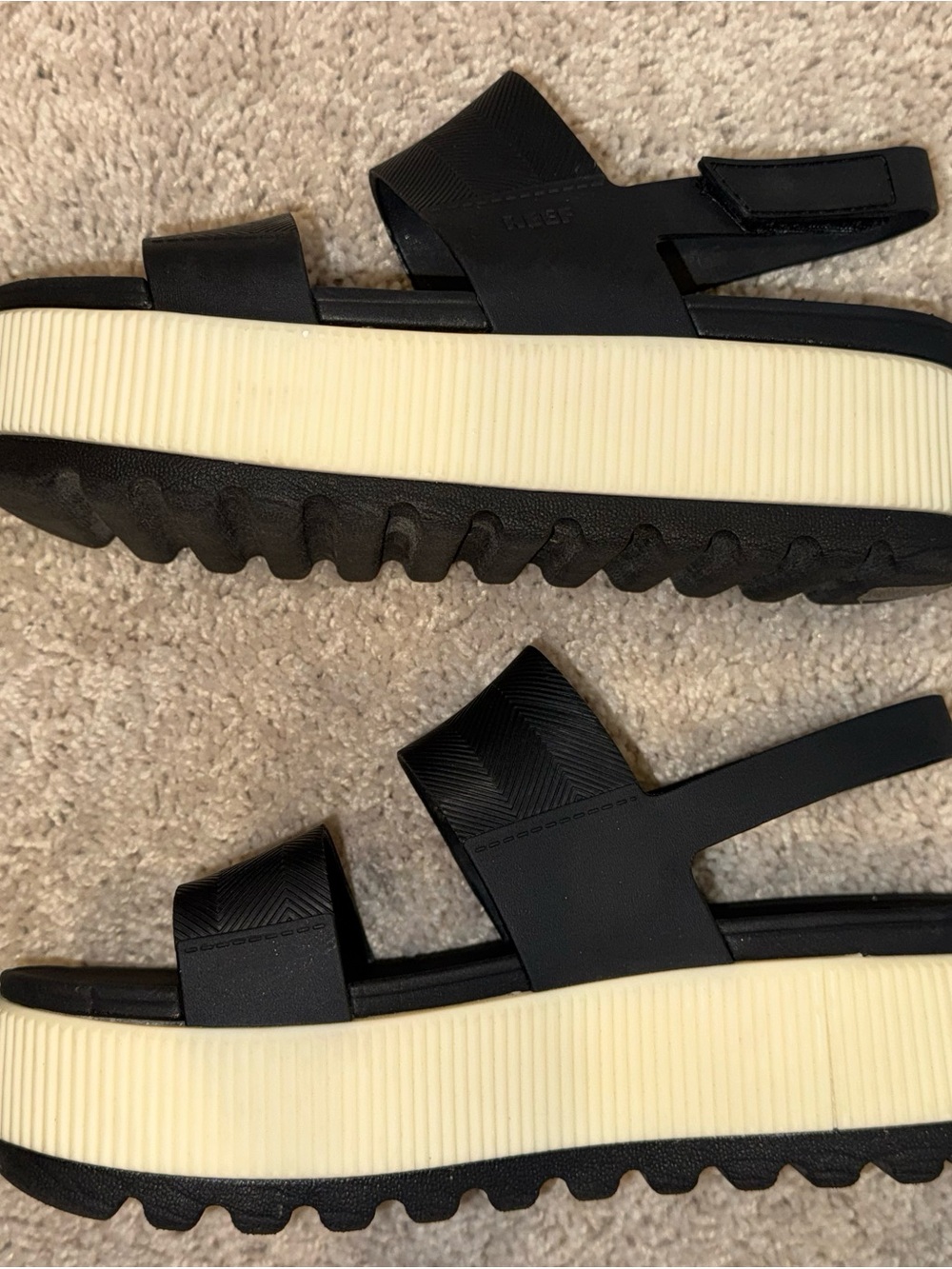 Reef Women's Platform Sandal in Black and Cream - Picture 5 of 5